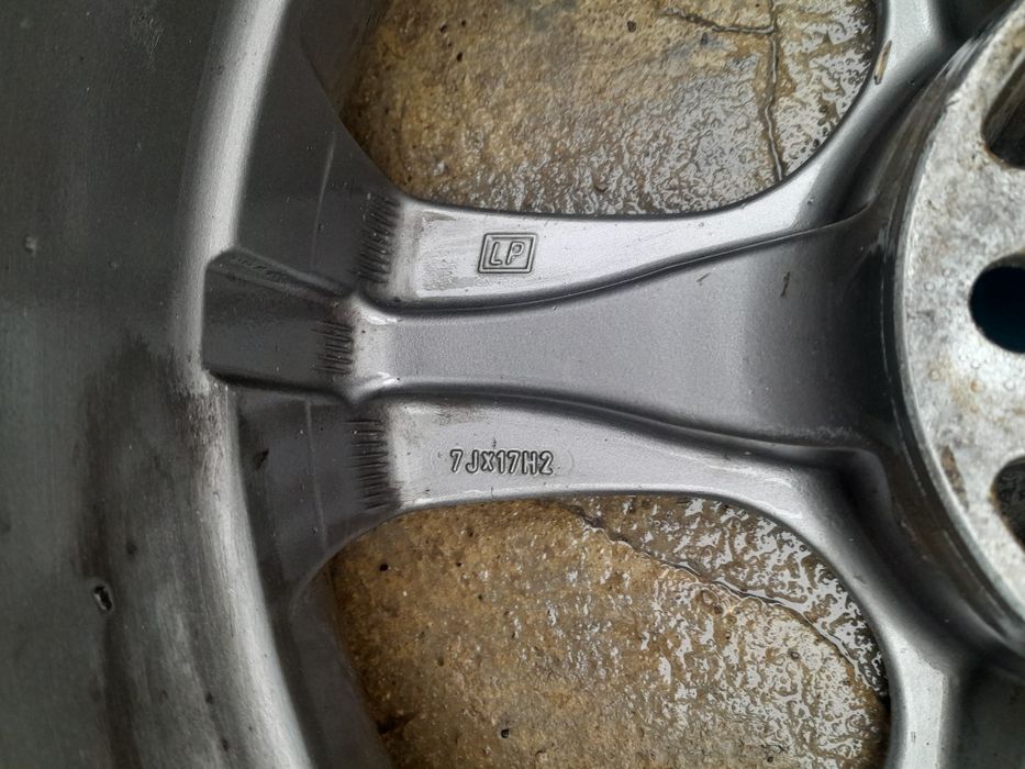 Диски с резиной 215/50/17