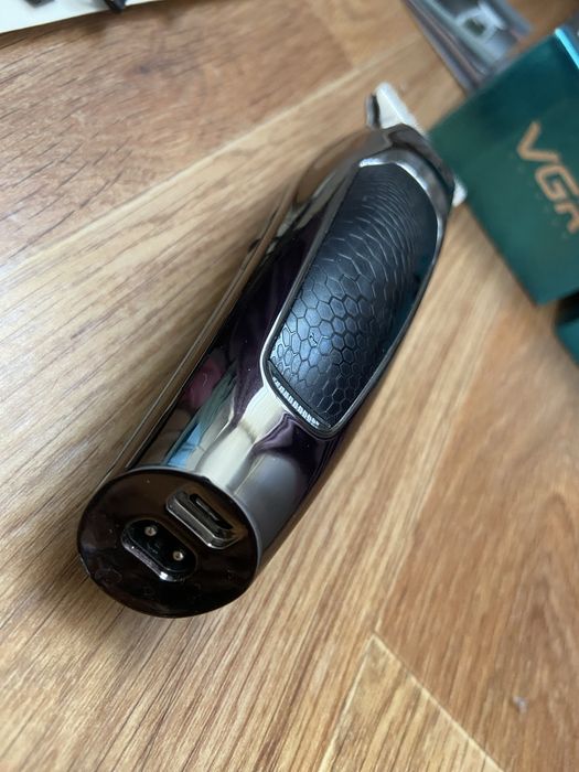 V-030 professional мужской триммер