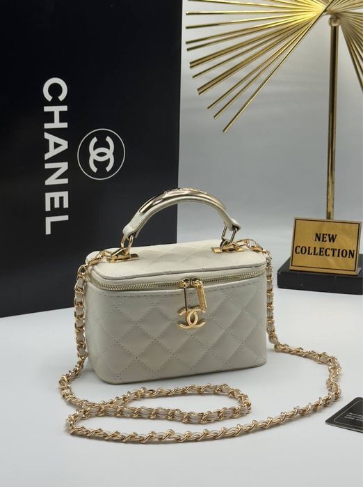 Geanta Chanel noua !!! Dimensiuni 16/11 !!!