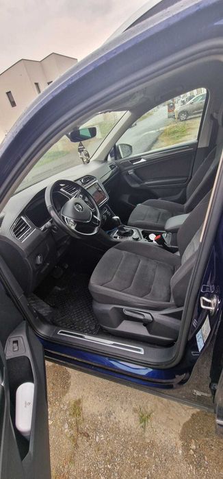 VW Tiguan 2.0 TDI 190 CP, Automat, 4x4, R-Line, carlig, jante aluminiu