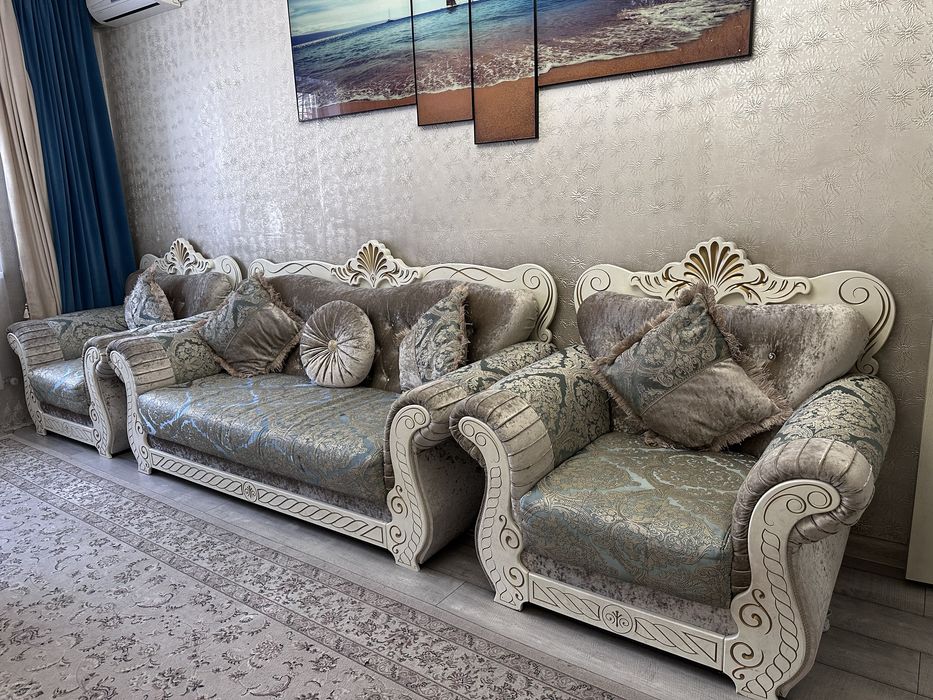 Срочно мягкая мебель продается