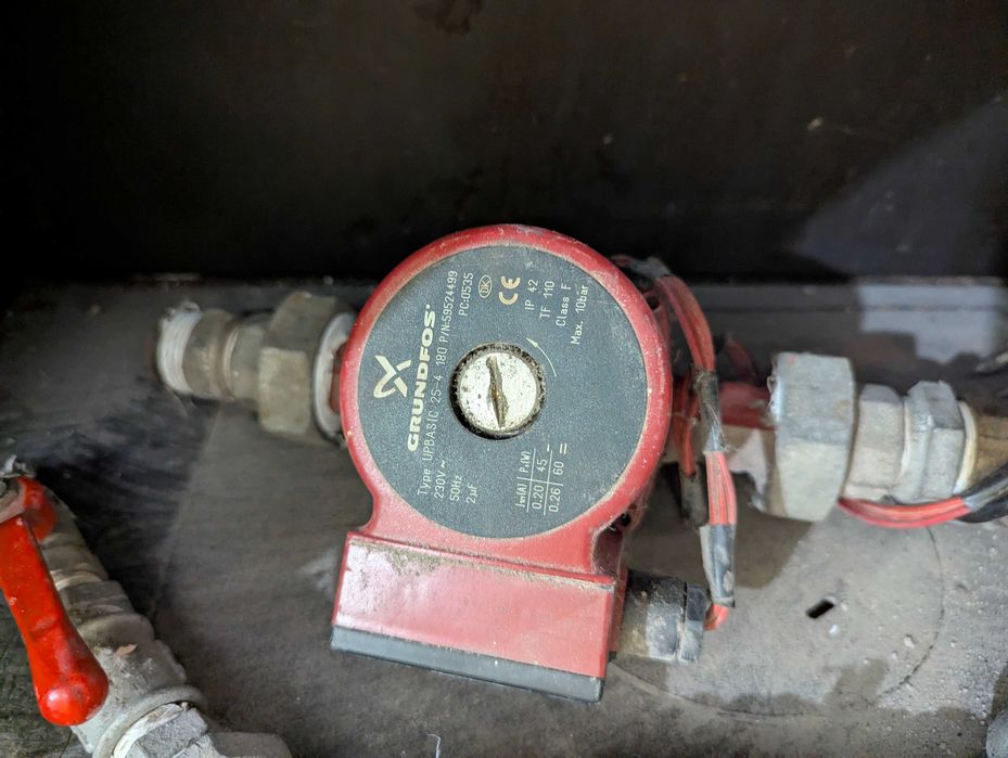 Камина с водна риза + помпа Grundfos (комплект)