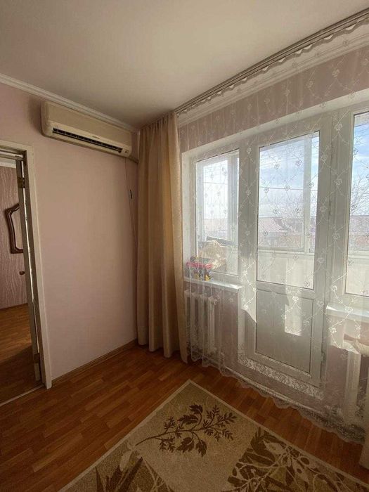 продам 2 комнатную Спутник