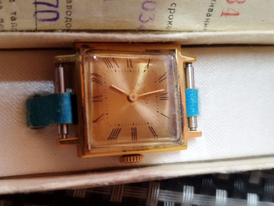 Продам часы СССР