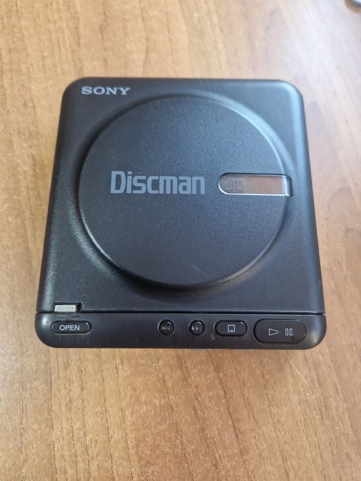 Discman Sony d-2 și d-11