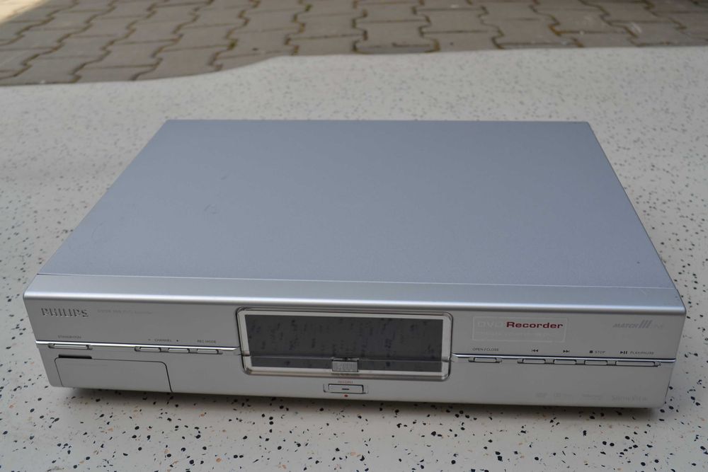 Dvd player Recorder Philips DVD R 880