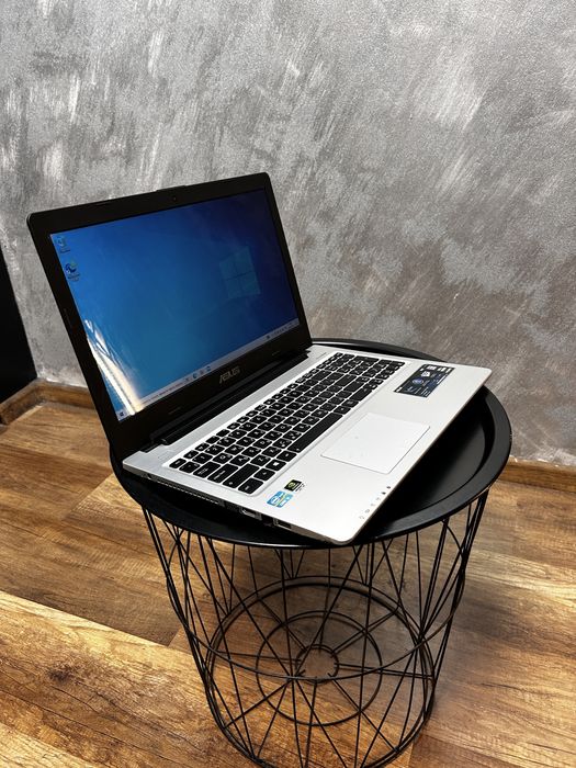 Laptop ASUS K56CM 15.6” Intel + NVIDIA GeForce – funcțional