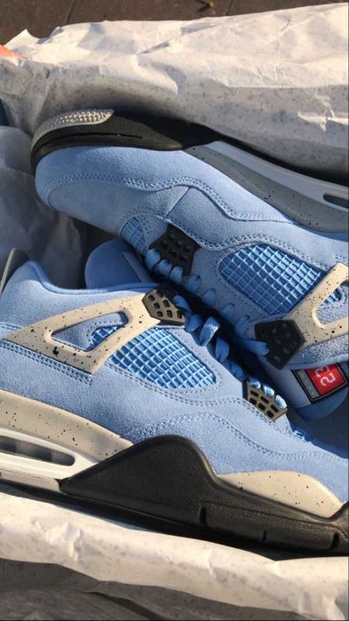 Jordan 4 University Blue