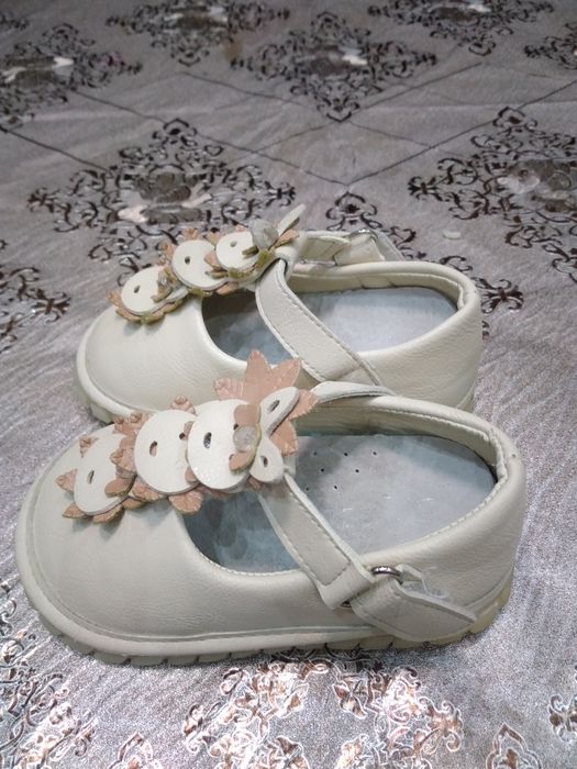 Детская обувь новые