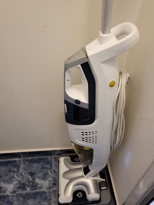 Прахосмукачка и парочистачка Ровента