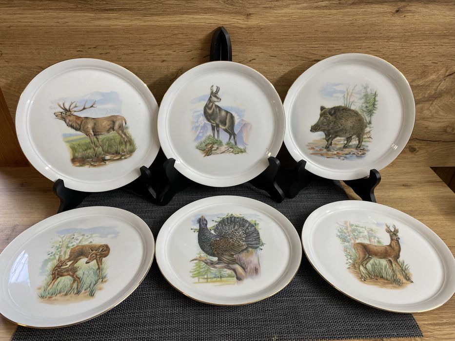 Баварски порцеланови чинии с ловен мотув