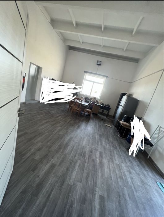 1000kv metr bino arendaga beriladi Navoi shaxar ichida