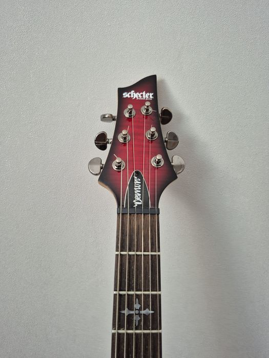 Продам Schecter Omen 6 + кабель