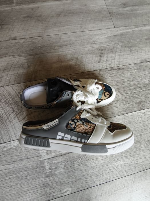 Кроссовки без пятки 47