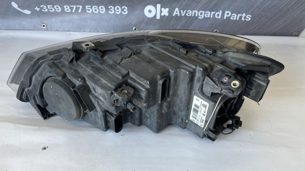 2 броя десен фар VW Polo