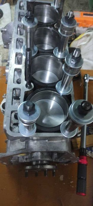 Продаю не спеша свой ГАЗ-24 (ВОЛГА)