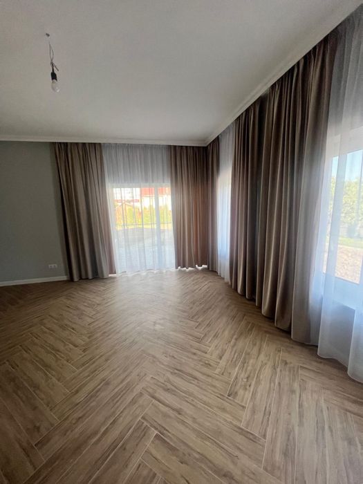 Vand gresie tip bradut