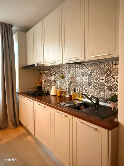 De vanzare apartament cu 3 camere zona str Ioan Rusu