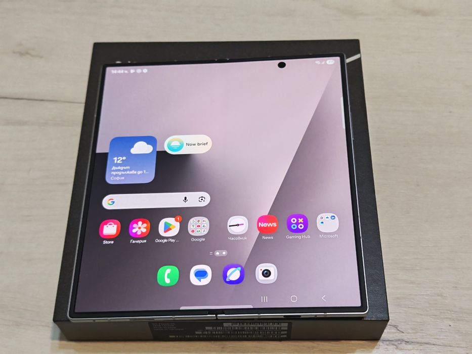 Като нов Samsung Galaxy Z Fold7 256 GB Гаранция