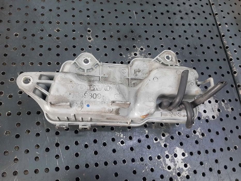 rezervor vacuum 2.0 d d4204t8  volvo v40 v60  31339809