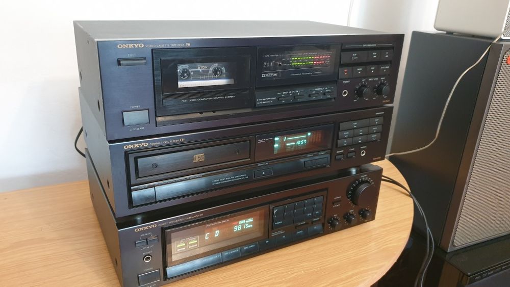 Linie audio Onkyo TX-7700