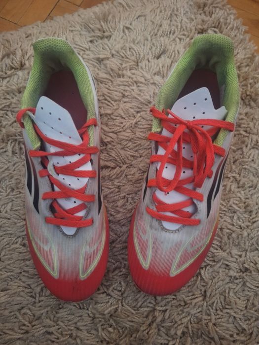 Crampoane fotbal  F50