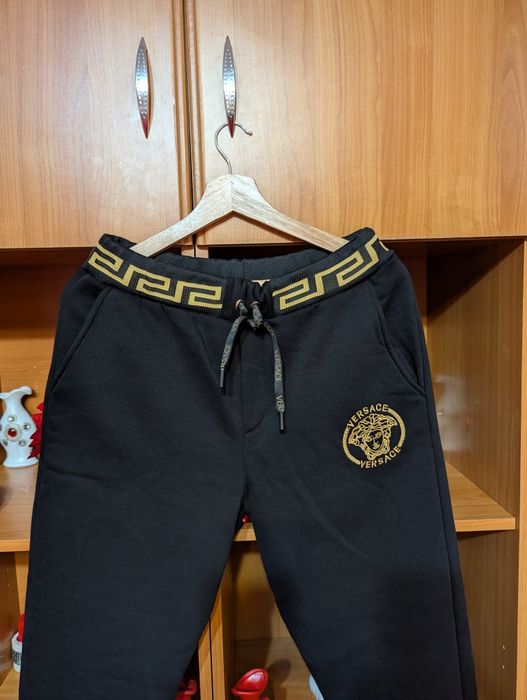 Trening dama nou cu eticheta