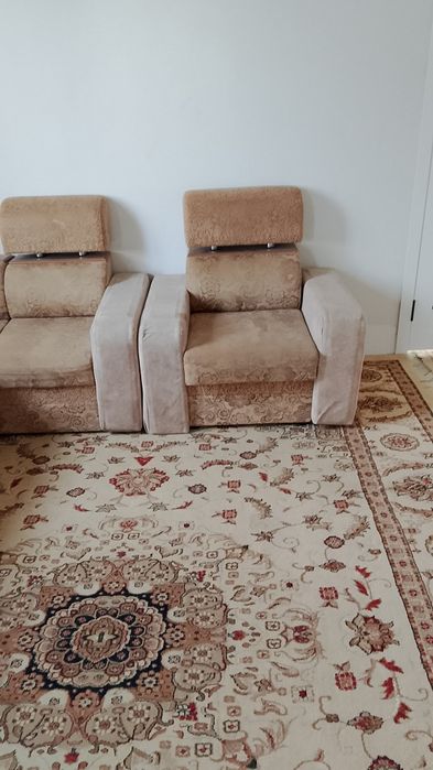 Диван сатылады...