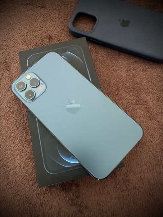 iPhone 12 Pro Midnight