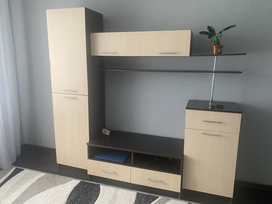 Продам Стенку для гостинной