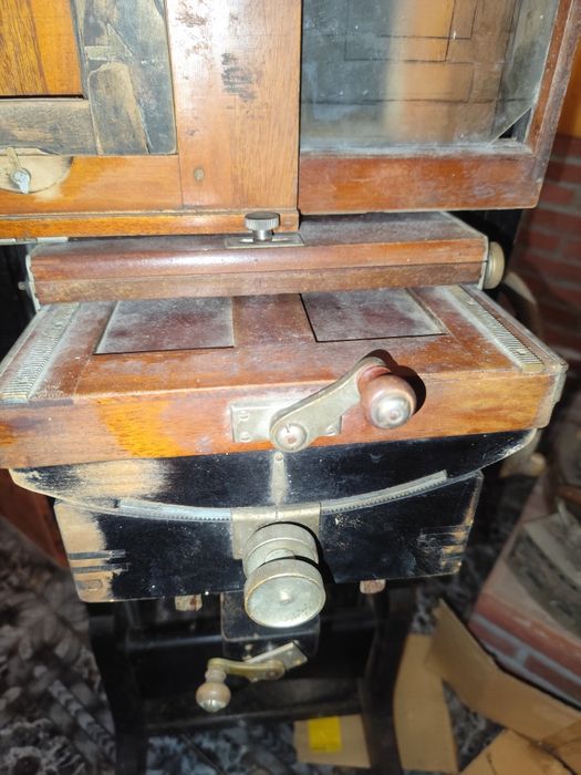 Фотоапарат статив ретро