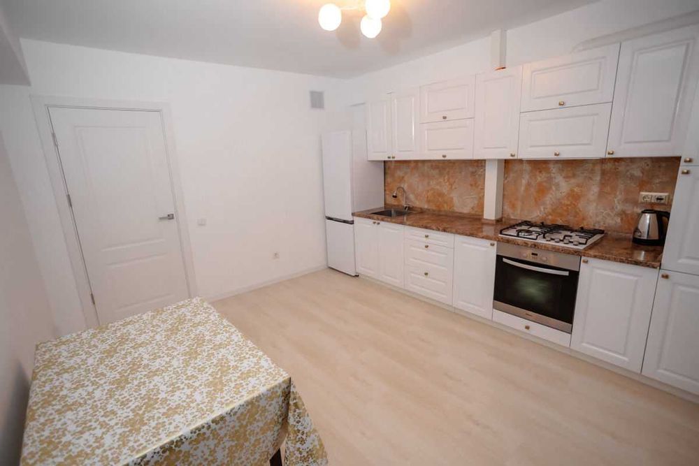 Дава се под наем Тристаен апартамент в София, Връбница 2 - 90 кв.м за 499 € - Снимка #1