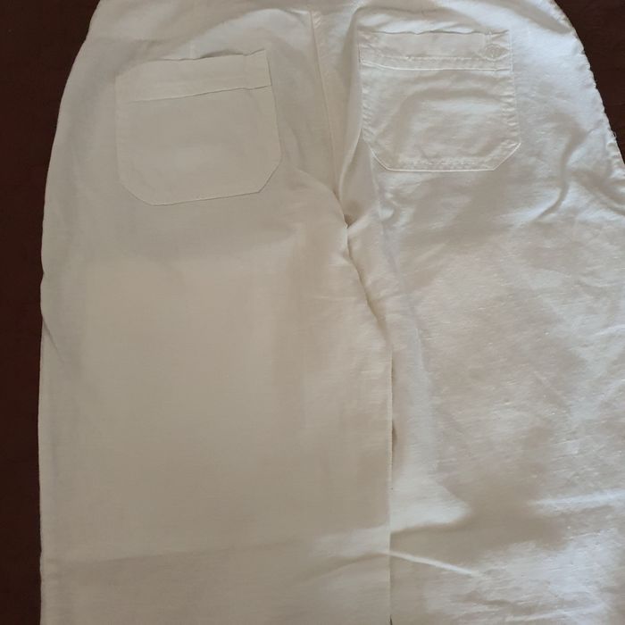 Дамски бял панталон летен