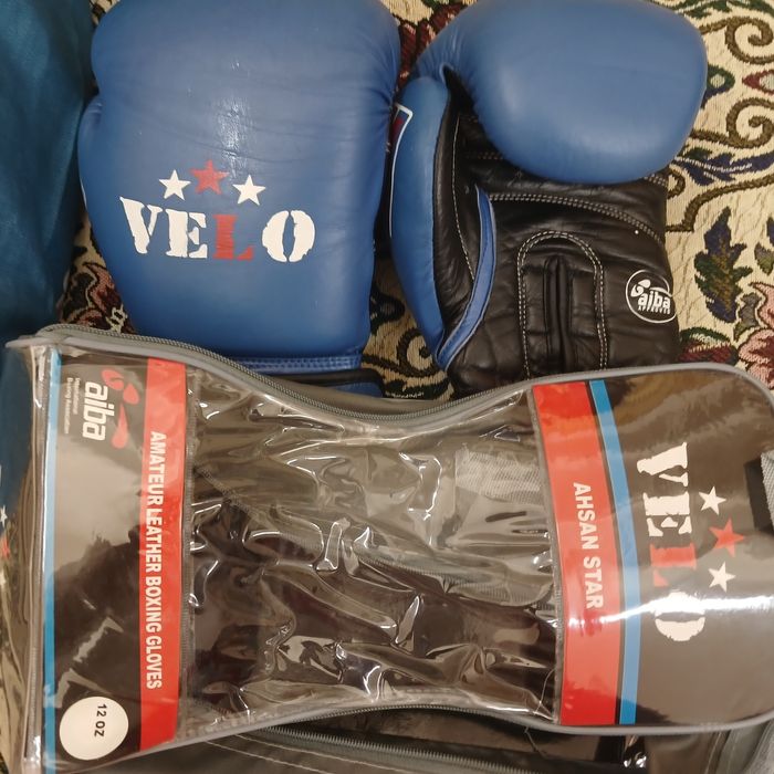 Продаю перчатки оригинал