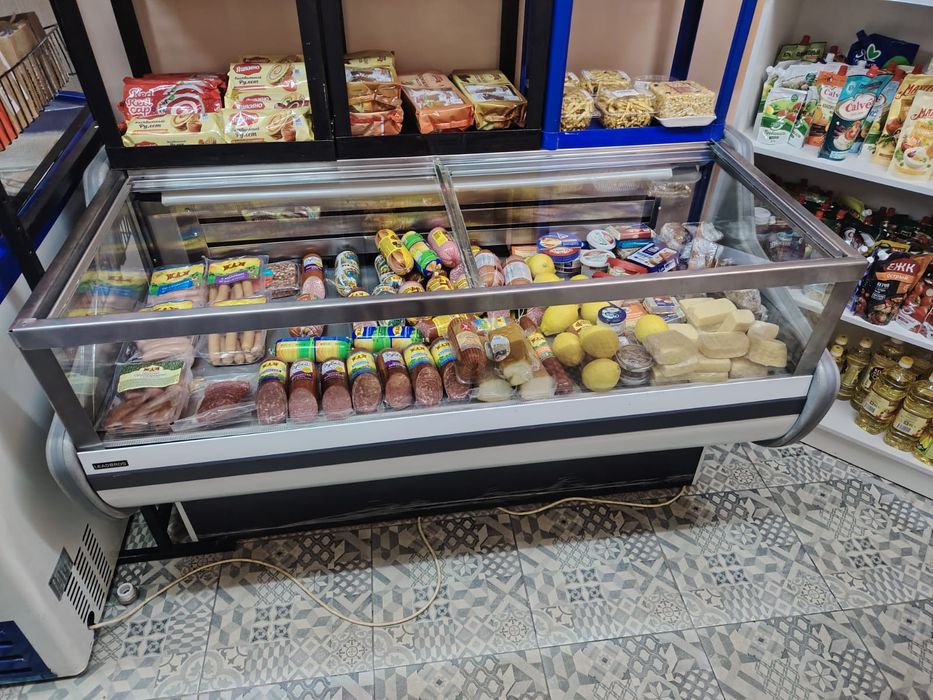 Срочно продам холодильник для колбасных изделий в хорошем состоянии.