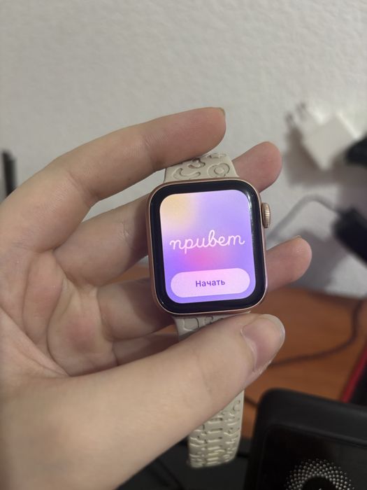 Продам apple watch se 40мм