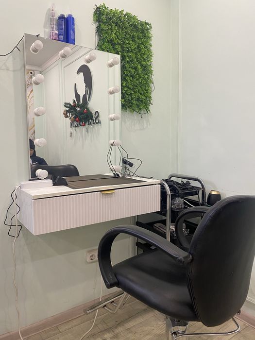 Сдам место в салоне и кабинет