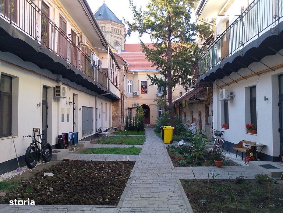 CI644 Piata Traian,1 camera,Renovat,istoric