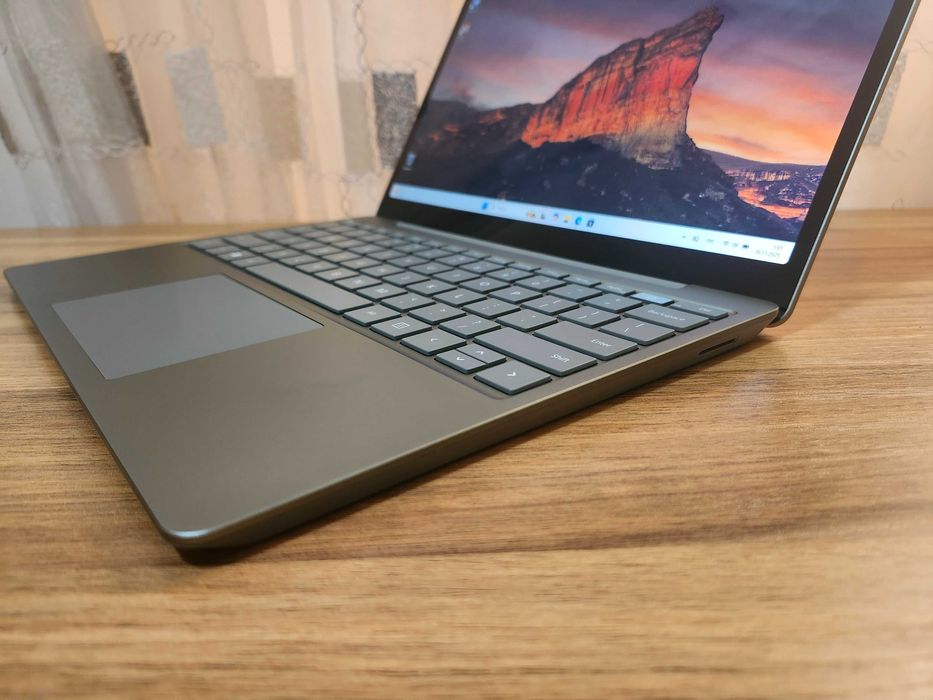 Microsoft Surface Laptop Go 3