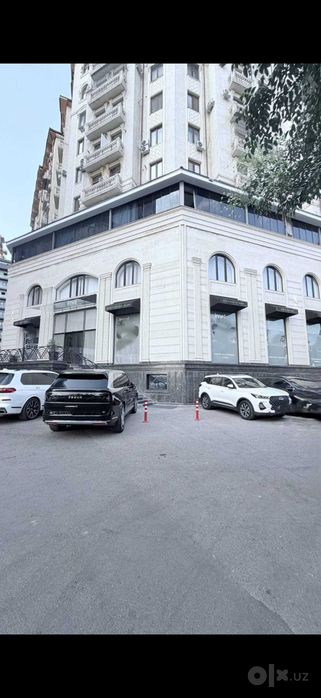 Сдам 850 м² в Аренду в Центре. 1-Линия. Ц-2. Дархан. Алайский!