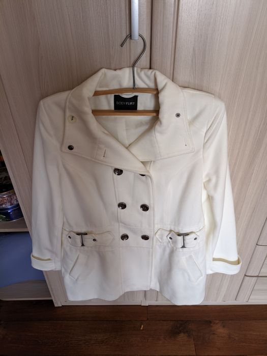 Продам новое пальто