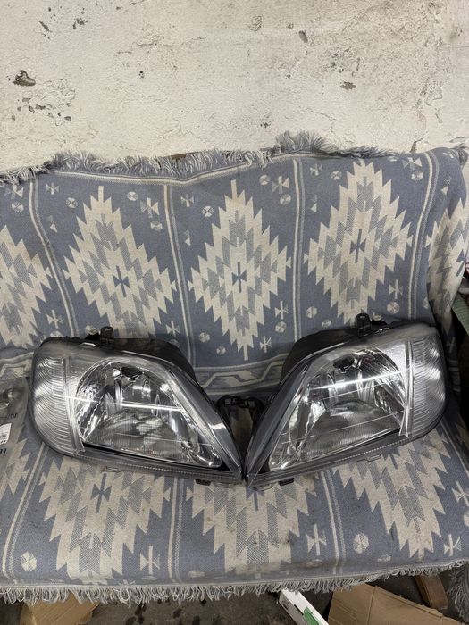 Faruri Dacia Logan 1