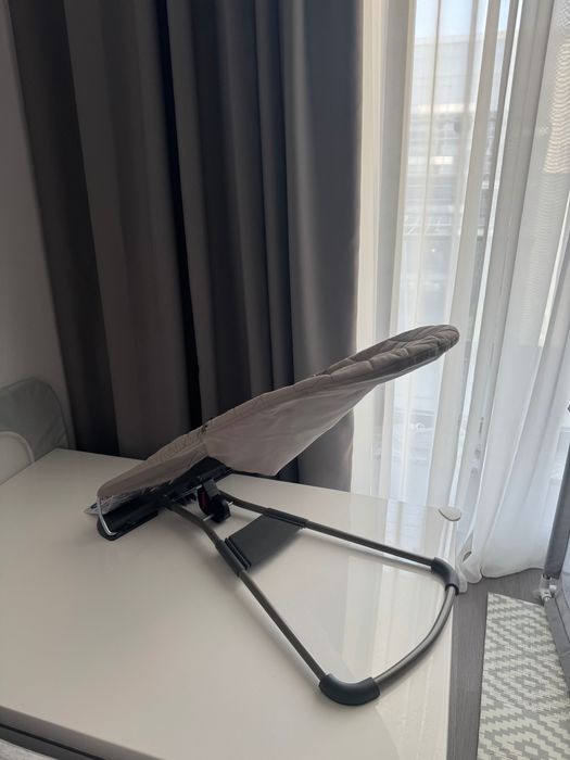 Balansoar pentru bebeluși BabyBjorn