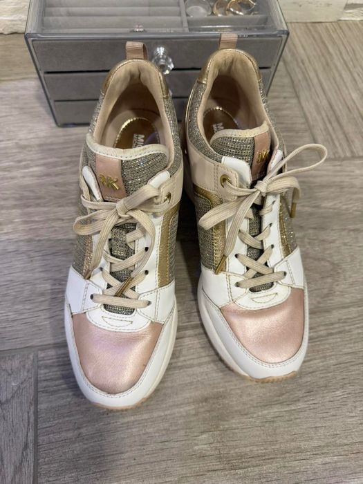 Прекрастни маратонки Michael Kors