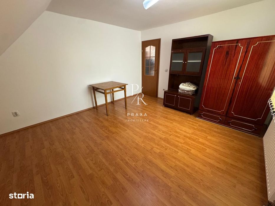 Casa tip triplex, 3 camere, 83 mp, 140 mp teren, parcare, zona Eroilor