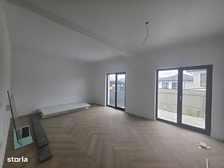 Apartament 4 camere dispus pe 2 niveluri