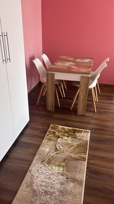 Inchiriez apartament 2 camere, Tomis plus, mobilat si dotat complet, parcare proprietate personala.