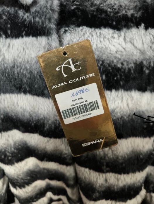 Reducere 3+1 gratis Haina de blana chinchila rex