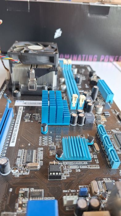Asus  941 / am3 за части :D