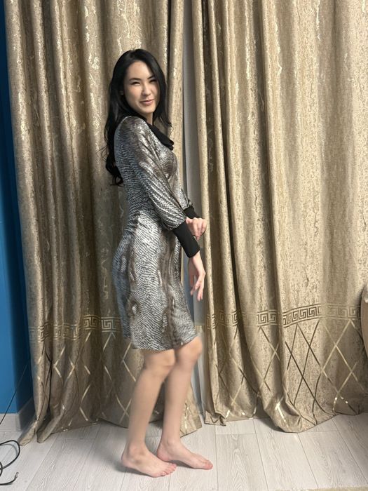 Платья все почти новые одевала пару раз